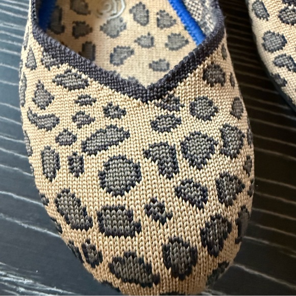 Rothy's Retired Rounded Toe Leopard Print Ballet Flats Size 6 - Picture 2 of 10